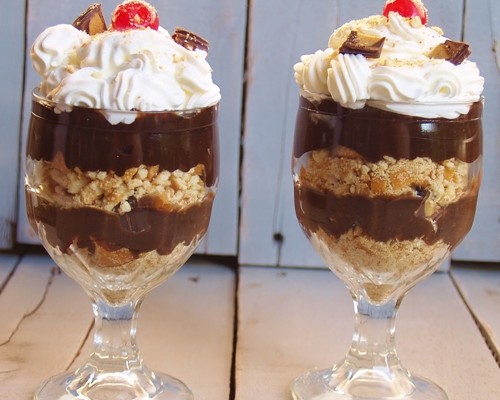 Dark Chocolate Peanut Butter Pudding Trifle - Kellis Kitchen