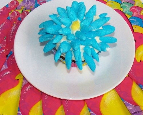 Flower Cupcakes with Peeps – Kellis Kitchen