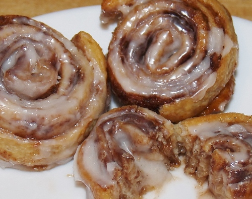 Mini Cinnamon Rolls Using Crescent Rolls