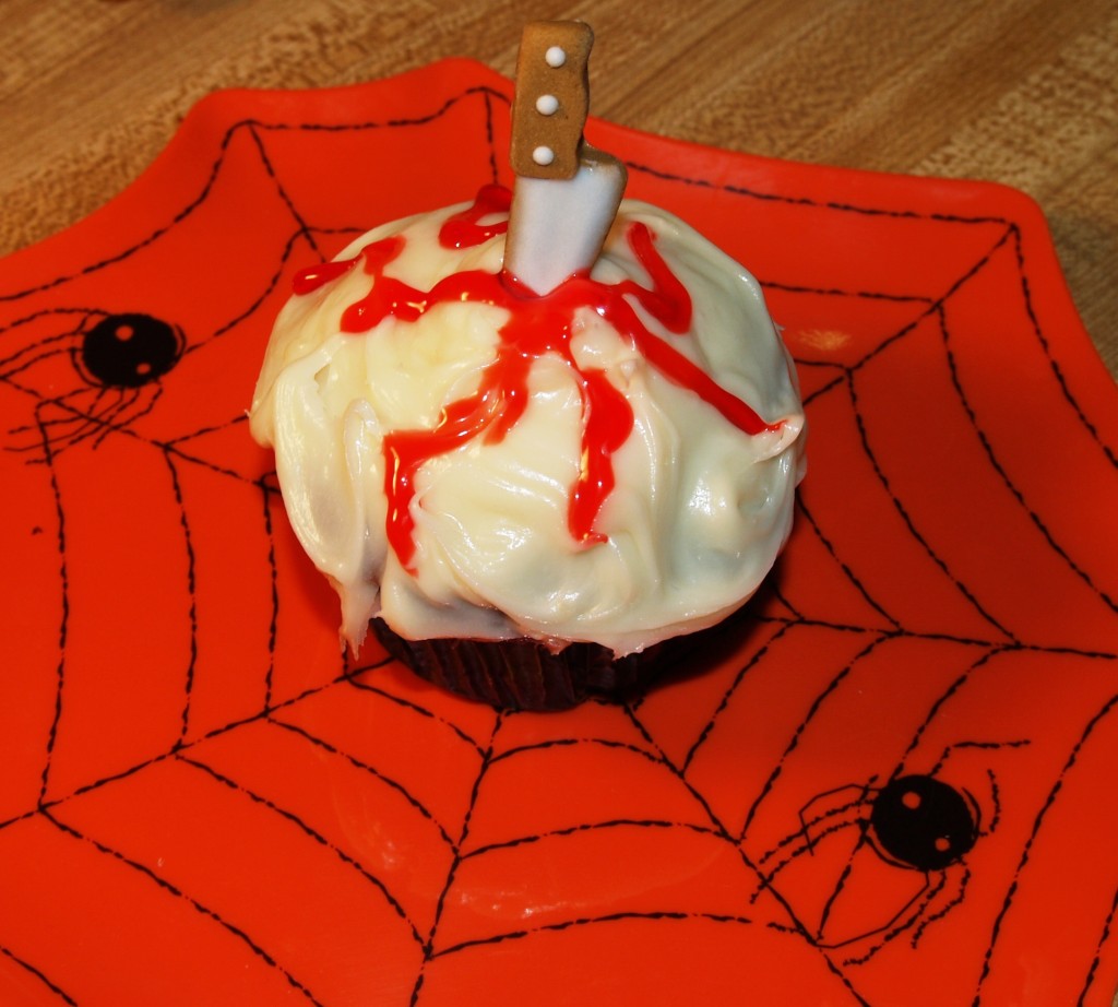 Super Easy Halloween Cupcakes from Kelli's Kitchen