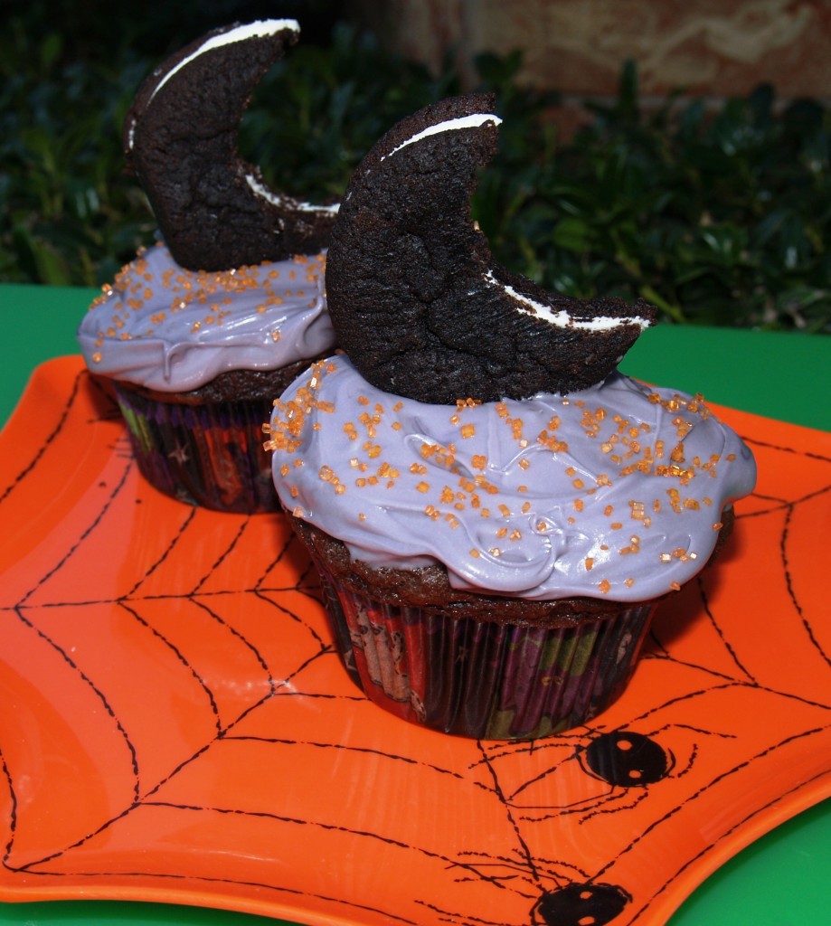 Super Easy Halloween Cupcakes from Kelli's Kitchen