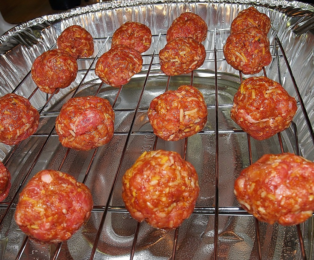 Serve this Taco Meatball Wreath with a salad in the middle, with a dip, or with sour cream and guacamole! Great as a meal or an Appetizer. 