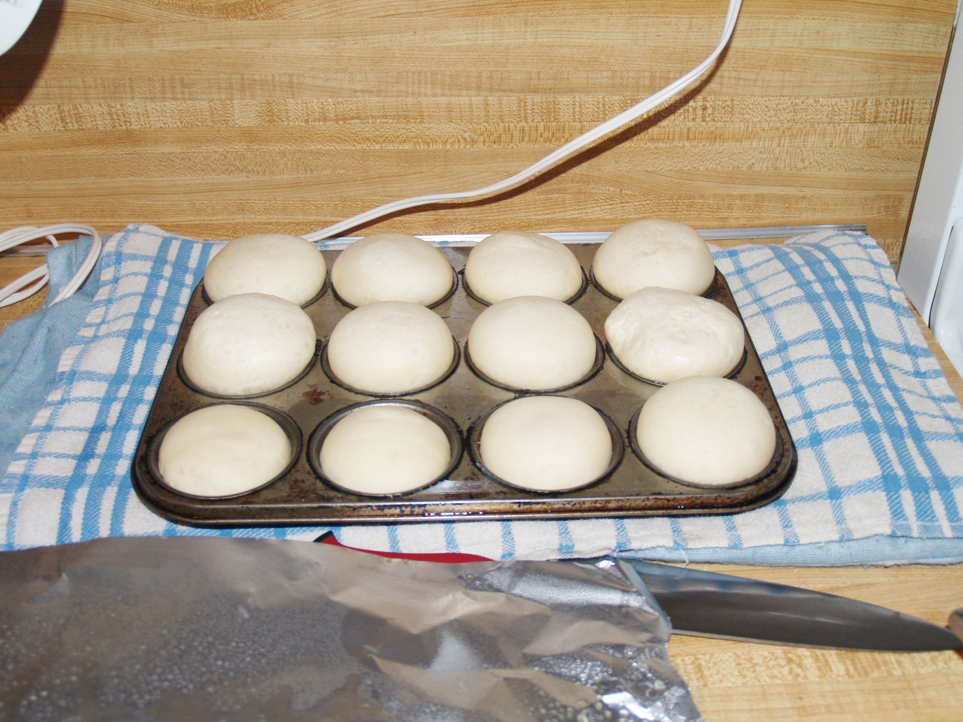 Cooking Rolls with a Heating Pad
