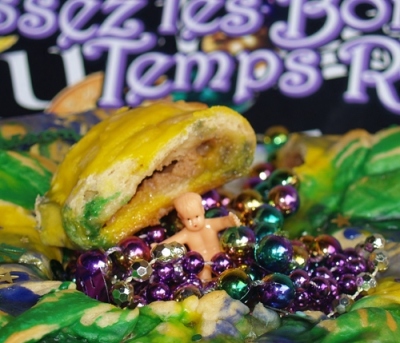 Mardi Gras King Cake from Kelli's Kitchen
