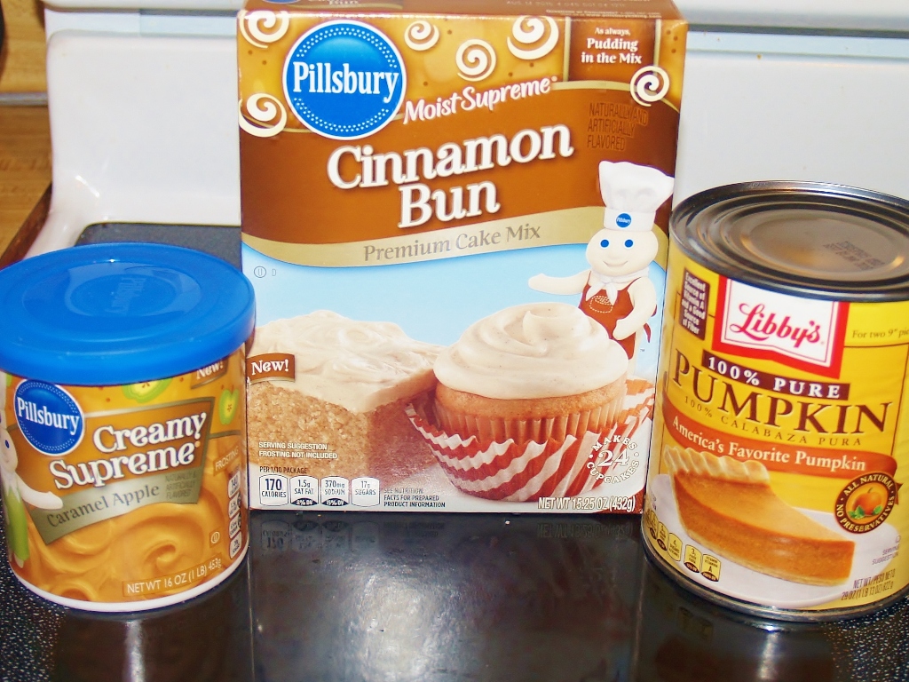 Cinnamon Pumkin Cake with Caramel Apple Icing