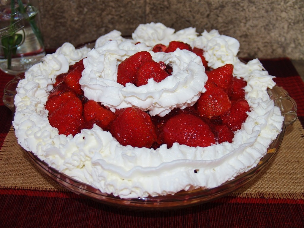 Shoney’s Strawberry Pie #valentinesday #cookbookaffair #giveaway