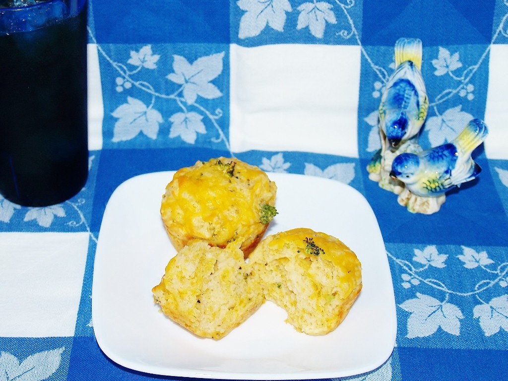 Savory Broccoli and Cheese Muffins